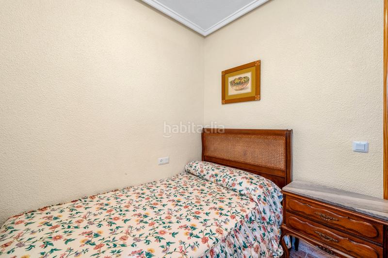 Foto 098ff85f-ce64-4dc2-b326-de97ced51865. Apartamento descubra este grannbspapartamento en primera línea de playa, situado en la codiciada playa del cura , una de las zona en Torrevieja