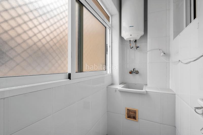 Foto 800466b5-d26d-41e2-b43f-f7eb686dacf7. Apartamento descubra este grannbspapartamento en primera línea de playa, situado en la codiciada playa del cura , una de las zona en Torrevieja