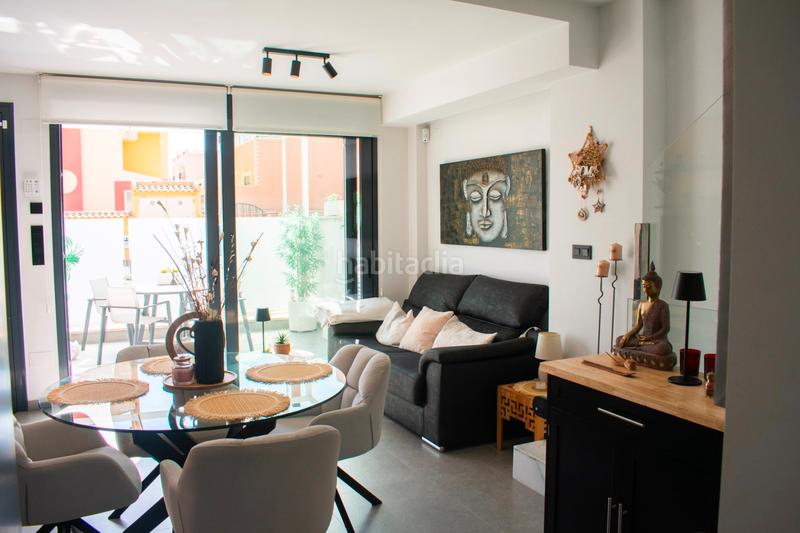 Foto 0da5070c-34ca-41f8-b340-85c048b92f09. Reihenhaus mit heizung parking pool in Los Secanos Guardamar del Segura