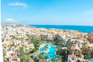 Apartment in Zona los Frutales. Descubra este exclusivo apartamento en la duodécima planta con a