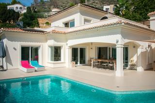 Casa a El Portet-Pla del Mar. Le presentamos unanbspvilla independiente de lujo en moraira, ub