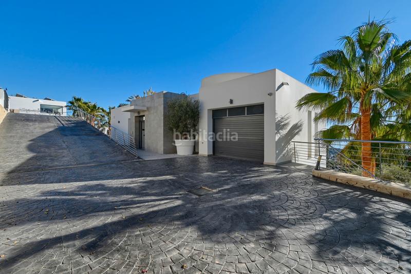 Foto 13780a5b-9ce1-409d-add8-54cc3a25961a. Casa con parcheggio piscina in La Fustera Benissa