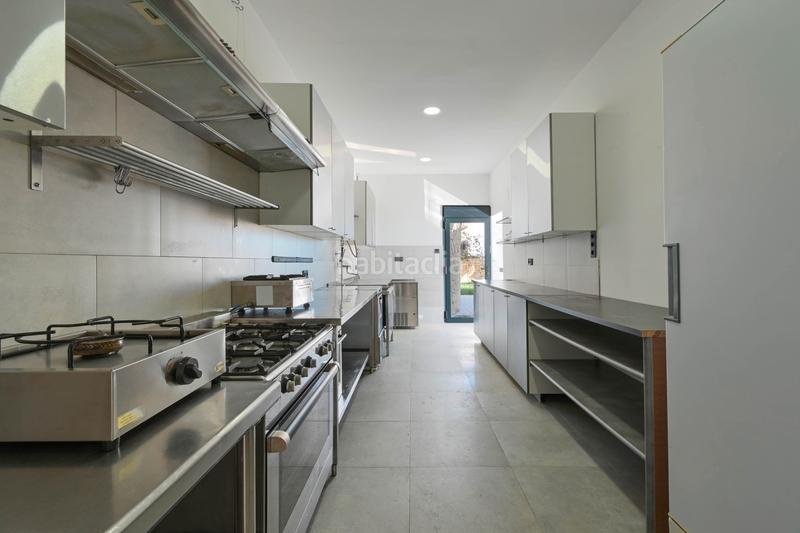 Foto f166fcc6-c992-4119-a50b-81d9d7e68a4c. Casa con parcheggio piscina in La Fustera Benissa