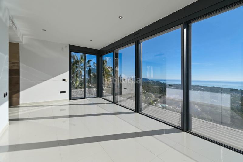 Foto feac5cc2-b7c0-461b-9046-4a7c8ad9b997. Casa con parcheggio piscina in La Fustera Benissa