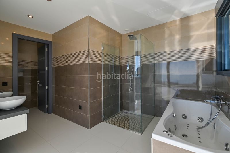 Foto d4f76a76-4965-4c4e-b4c7-b26de6e8c0b6. Casa amb aparcament piscina a La Fustera Benissa