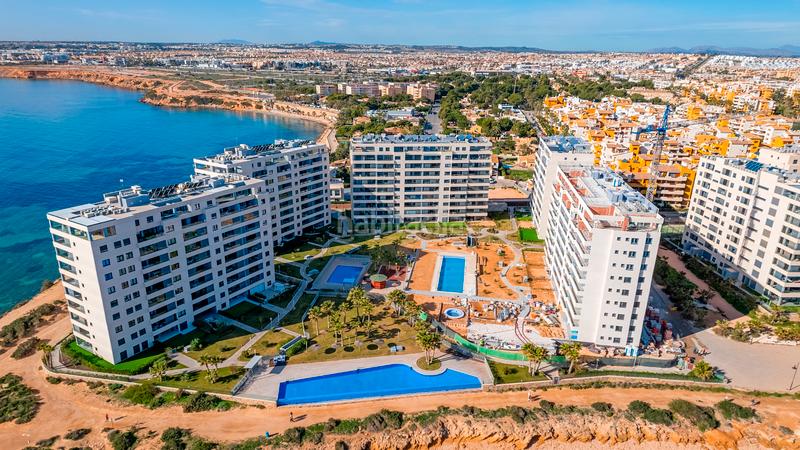 Foto 0cf7f8b4-de1d-434f-abe8-1edb50698df4. Apartament amb aparcament piscina a Punta Prima Orihuela