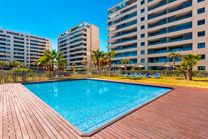 Foto c8dd2fab-760f-4acb-976d-c52caabc564d. Apartament amb aparcament piscina a Punta Prima Orihuela