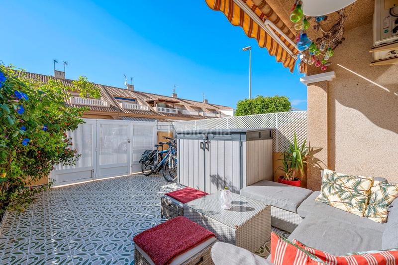 Foto 15e3961a-ba81-4c52-b8da-ed5bc30295f7. Reihenhaus mit parking in Centro Alcázares (Los)