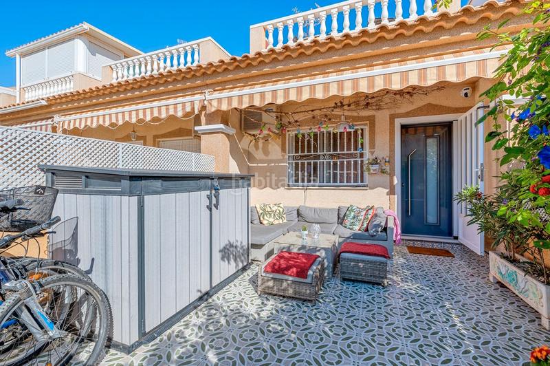 Foto 4b73eb4a-5b91-4ef2-8340-6c903d2409e4. Reihenhaus mit parking in Centro Alcázares (Los)