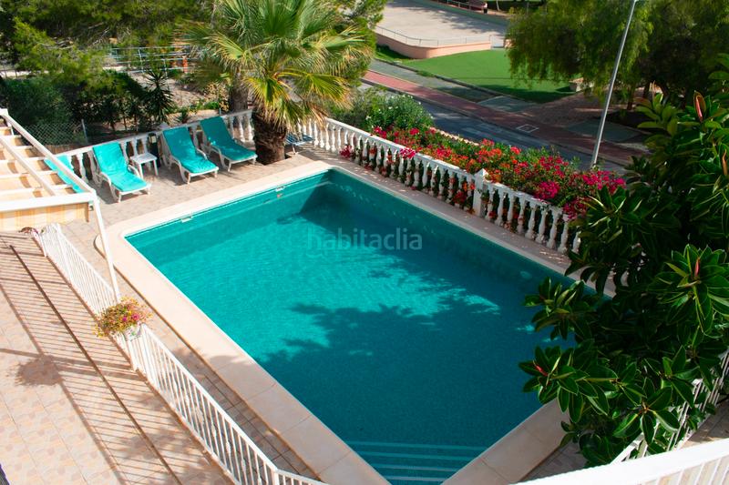 Foto 80c69863-9a2a-4490-a231-8408b350f4b5. Casa amb calefacció aparcament piscina a Los Balcones-Los Altos Torrevieja