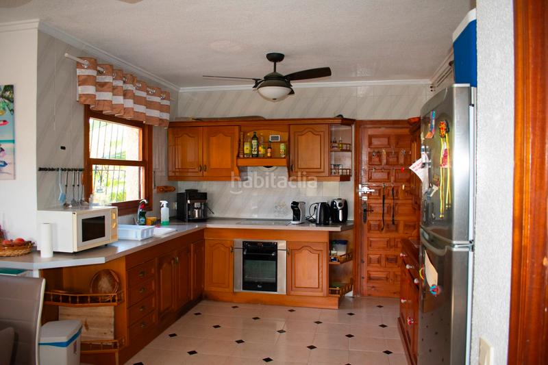 Foto e138365f-bbdf-4abf-b4be-bfeb84aecac2. Casa amb calefacció aparcament piscina a Los Balcones-Los Altos Torrevieja