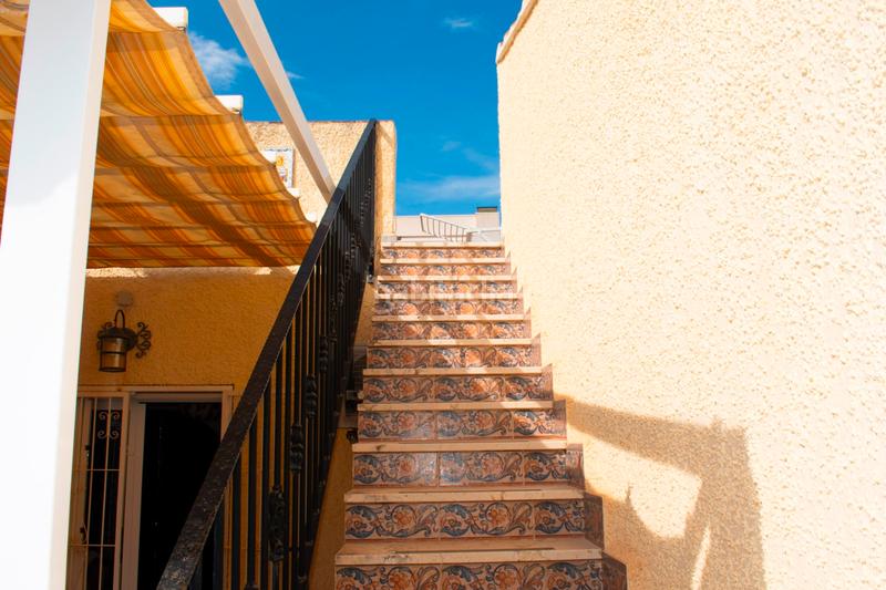 Foto f91682e0-599a-45f3-8a0e-b3cbe6f7bea5. Casa amb calefacció aparcament piscina a Los Balcones-Los Altos Torrevieja