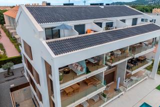 Apartament a Montañar-El Arenal. Descubra este exclusivo apartamento dúplex construido en 2022, u