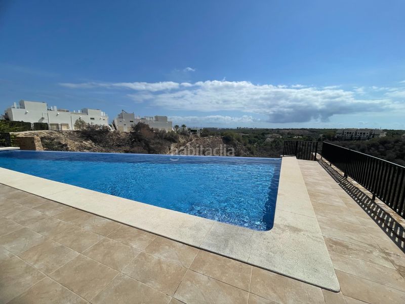 Foto ca69a997-7a14-4692-a881-3b33404eadd5. Àtic amb piscina a Lomas de Cabo Roig - Los Dolses Orihuela