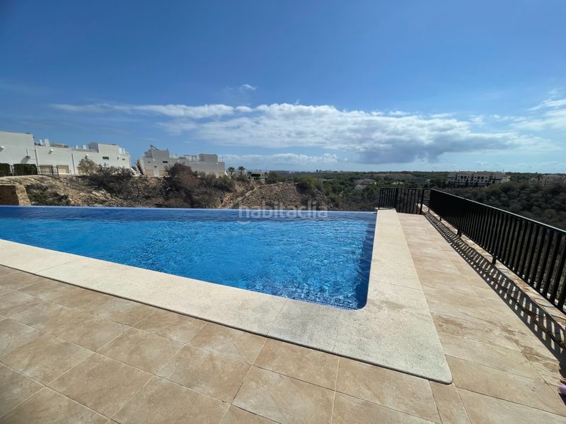 Foto fca2669e-1586-4075-9a4f-350d63bc4bf4. Àtic amb piscina a Lomas de Cabo Roig - Los Dolses Orihuela