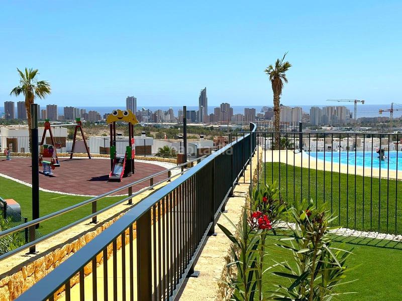 Foto 4ae8c332-cac9-4dde-912f-0c35850acc00. Appartement avec parking piscine dans Golf Bahía Finestrat