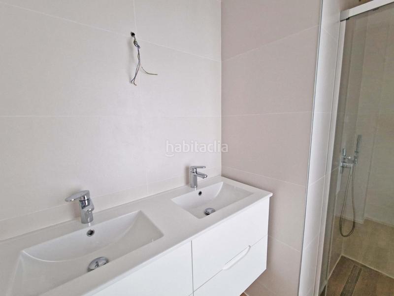 Foto 7e514fa2-ebb8-4ce0-b898-10c2f3cf00ce. Duplex with parking pool in Golf Bahía Finestrat