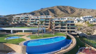 Duplex in Golf Bahía. Descubra la esencia del lujo y la comodidad en este exclusivo dú