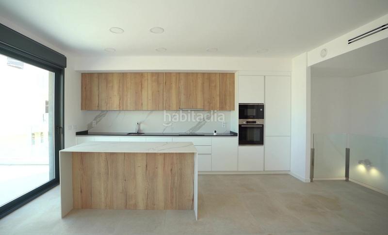 Foto 24acf7b9-a39d-4a71-bb2a-f2f84d2b6476. Duplex with parking pool in Golf Bahía Finestrat