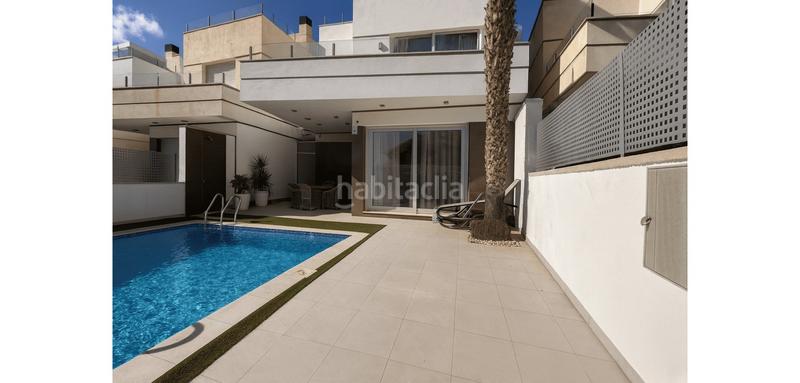 Foto 70b48ef7-e33f-4d8a-9350-747033db862a. Casa con parcheggio piscina in Lomas de Cabo Roig - Los Dolses Orihuela