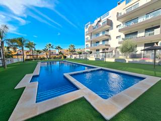 Àtic a Villamartín-Las Filipinas. Descubra este ático de diseñonbspubicado en una de las urbanizac