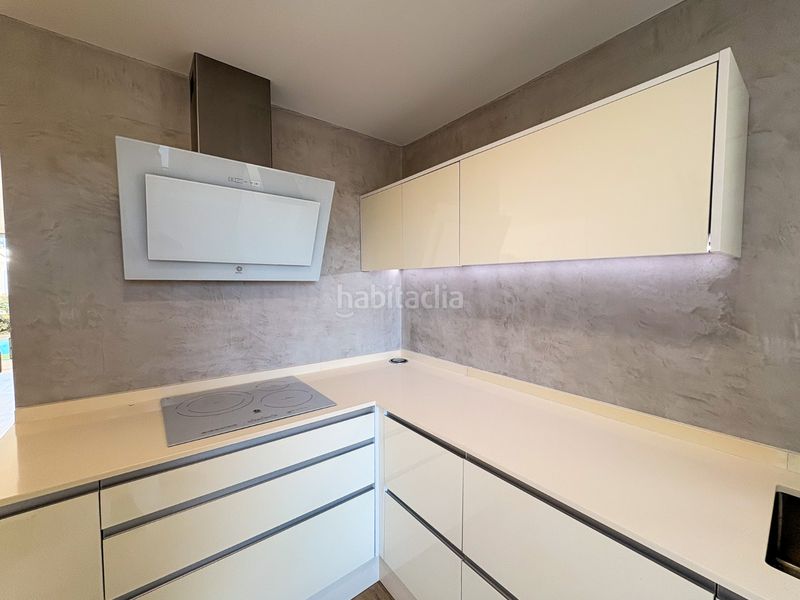 Foto 9a84ff74-ab8f-4000-9297-4856f8199540. Casa amb aparcament piscina a Pueblo Lucero Rojales
