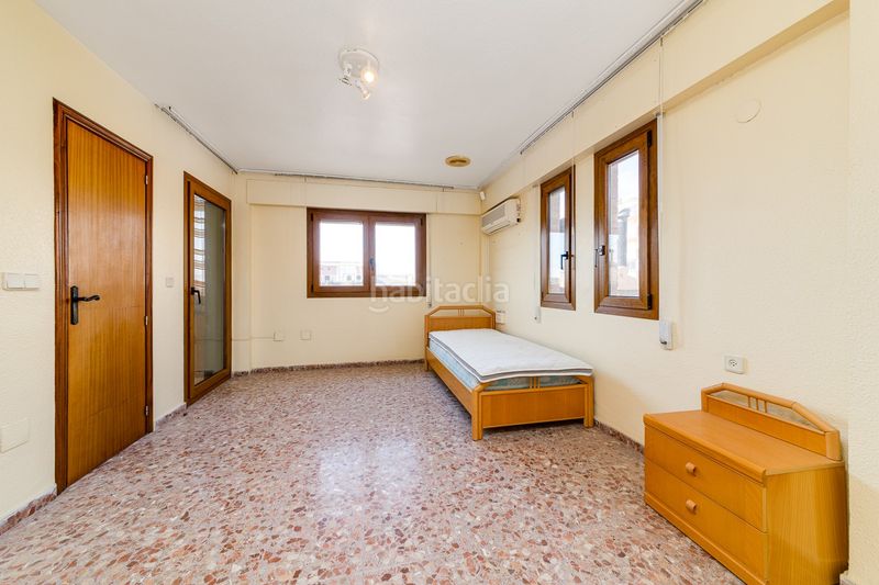 Foto 060d4f24-ac8f-426b-8b2b-f723b8413653. Casa amb aparcament a Los Europeos Torrevieja