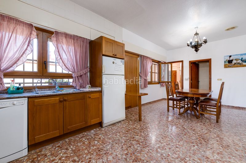 Foto 142d1761-f284-4349-a851-b8b0ef8e06aa. Casa amb aparcament a Los Europeos Torrevieja