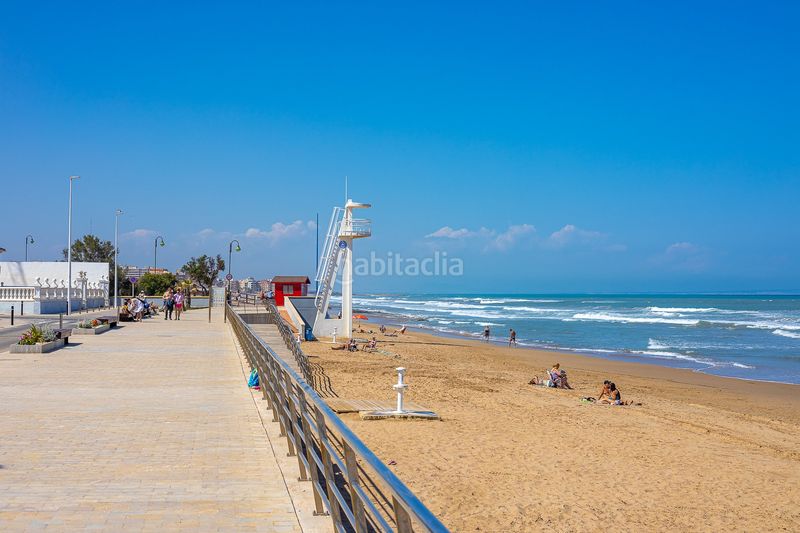 Foto 5c65852a-f213-4643-a7f7-36a8f2b18b1d. Casa amb aparcament a Los Europeos Torrevieja