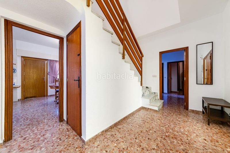 Foto ababc984-ce1e-4529-b664-e47d27282e99. Casa amb aparcament a Los Europeos Torrevieja