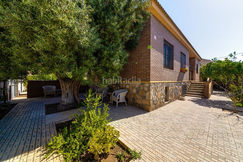 Foto cfc77575-8b9d-4eab-8b97-ebe21fed8594. Casa amb aparcament a Los Europeos Torrevieja