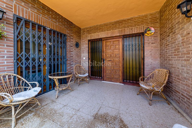 Foto f1407f59-25d4-48a4-85b0-0a9c55fceabc. Casa amb aparcament a Los Europeos Torrevieja