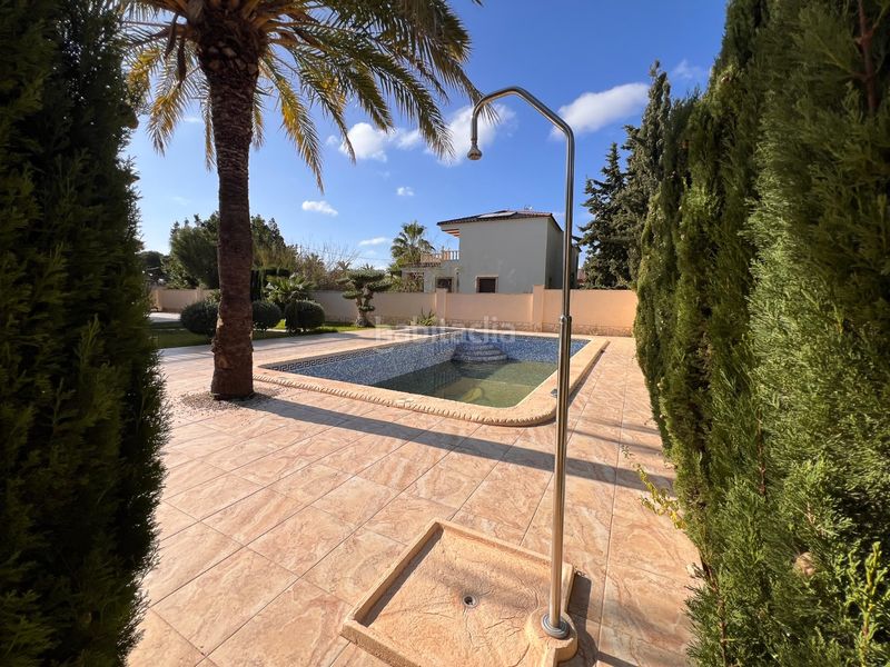 Foto 1d94c26c-5e25-4856-b99e-4805bc61282a. Casa amb calefacció aparcament piscina a Cabo Roig Orihuela
