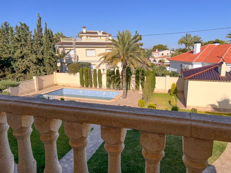 Foto 3f2d8124-7922-4069-9ea2-b686f7a0147d. Casa amb calefacció aparcament piscina a Cabo Roig Orihuela