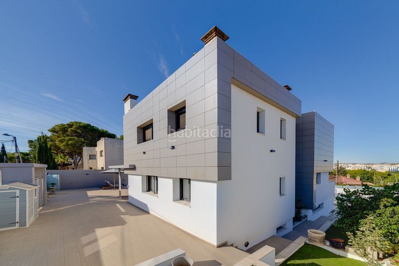 Foto 6b9fd5ef-ec7d-4942-8d9a-780bd3a05ee4. Casa amb aparcament piscina a Los Balcones-Los Altos Torrevieja