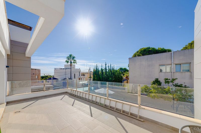Foto 71dec7c9-4e46-423d-b2cb-f3fead820c95. Casa amb aparcament piscina a Los Balcones-Los Altos Torrevieja