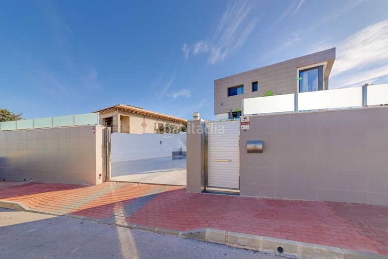 Foto 9b2e7ebe-5c6b-475f-ab64-987e612ad00d. Casa amb aparcament piscina a Los Balcones-Los Altos Torrevieja
