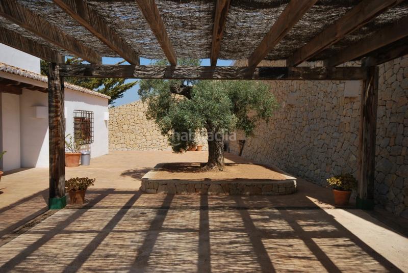 Foto a662c31f-234c-4bc3-89fc-e5b0c6aec87f. Casa amb aparcament piscina a El Portet-Pla del Mar Moraira