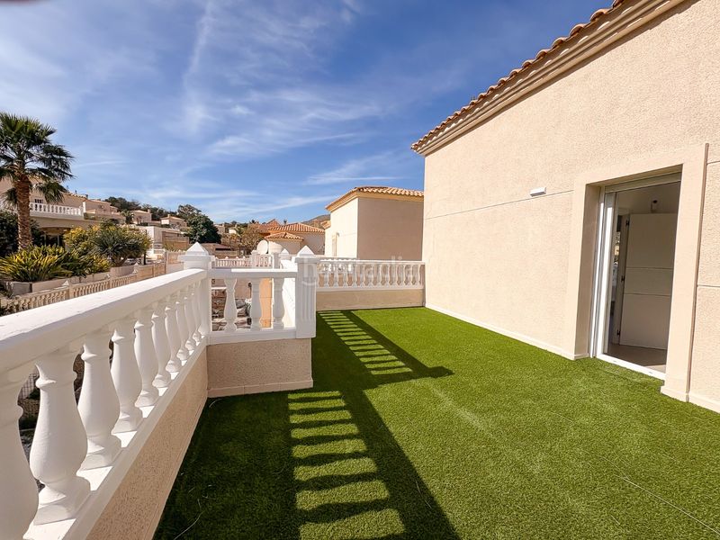 Foto 05c056e0-b3cf-4468-b223-343f8c885184. Casa amb aparcament a Pueblo Acantilado-Lanuza Campello (el)
