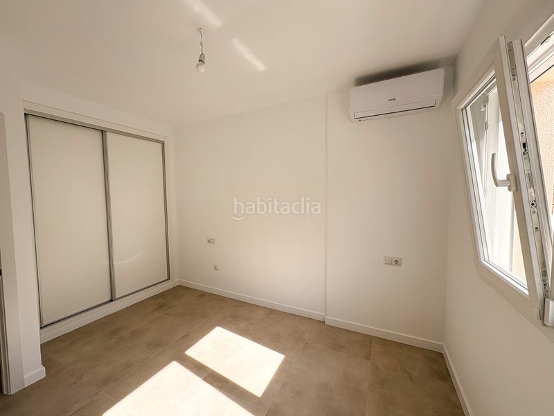 Foto a92317f0-c56c-4f47-b3cb-1cd69f57b4fb. Casa amb aparcament a Pueblo Acantilado-Lanuza Campello (el)