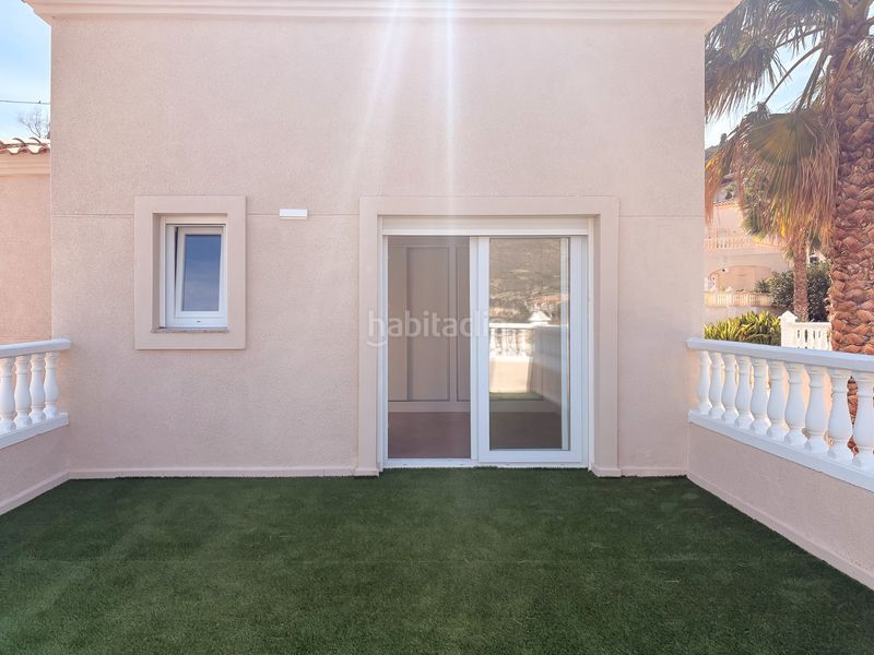 Foto acdb5238-d788-4b96-abb0-04bf49995ac9. Casa amb aparcament a Pueblo Acantilado-Lanuza Campello (el)