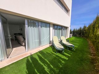 Ground floor in Los Balcones-Los Altos. Diseñado para disfrutar del estilo de vida mediterráneo, este ma