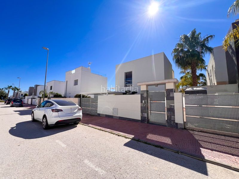 Foto 05c105c4-fd54-4d9b-9c03-0da364a62da0. Casa amb aparcament piscina a Pueblo Bravo Rojales