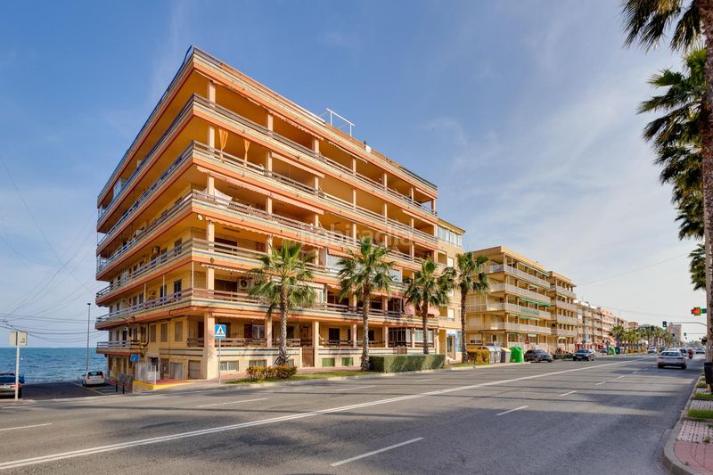 Foto 6ce69b47-3e01-4ca7-bd89-103badeb38b6. Àtic a Playa de los Náufragos Torrevieja