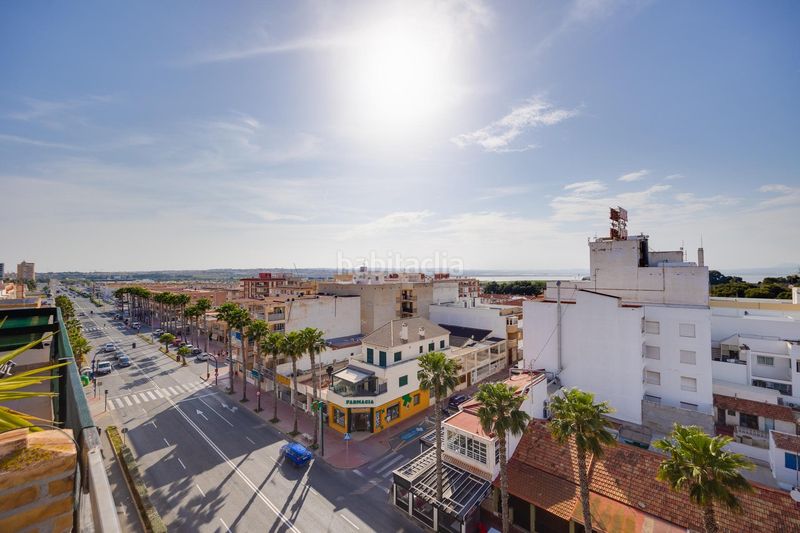 Foto ad685c57-e5b3-41c1-b2ac-d27da9c13246. Àtic a Playa de los Náufragos Torrevieja