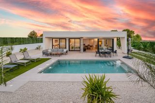Haus in Calasparra. Ubicada en el encantador entorno de calasparra, esta exclusiva c
