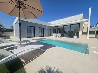 Haus in San Juan de los Terreros. Ubicado en la encantadora localidad de pulpí, este exclusivo con