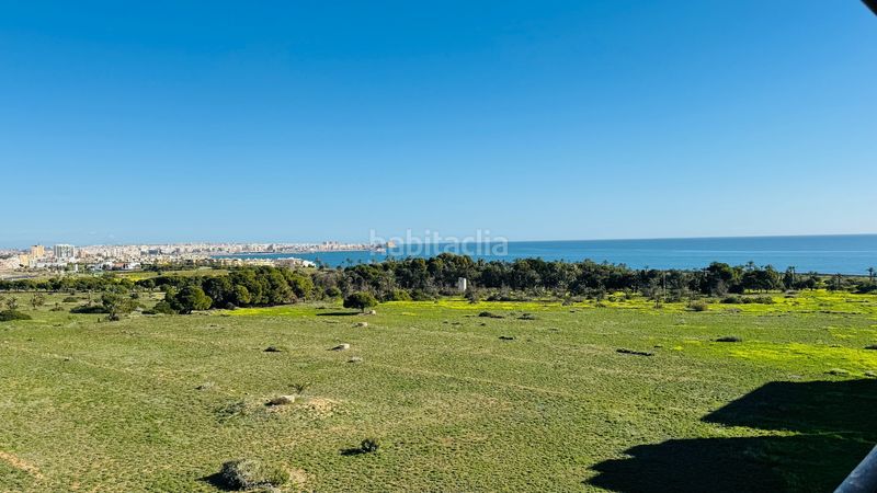 Foto 828e2e30-6f62-4a34-b004-552b7220fce8. Àtic amb aparcament piscina a Punta Prima Torrevieja