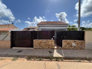 Casa a Los Urrutias. Descubra estanbspvilla unifamiliar con piscina privada situada e
