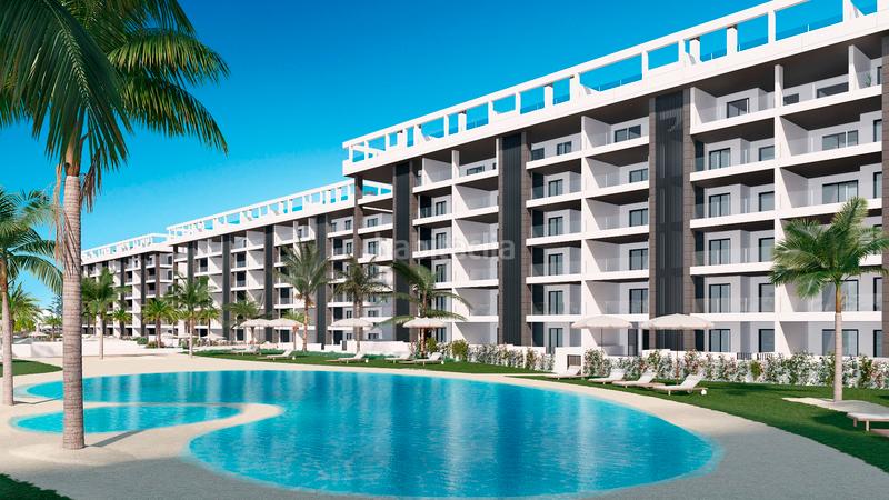 Foto b62acab3-6eb9-4db9-a2c7-22931bac3503. Àtic amb aparcament piscina a Torreblanca Torrevieja